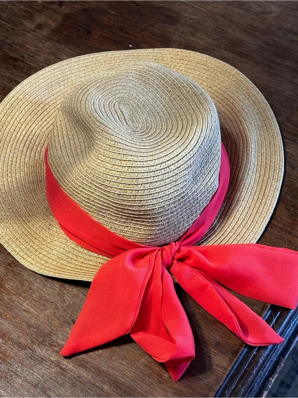 Haute Hippie 👒 straw hat UPF50 with reddish chiffon Scarf